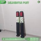 post delineator  / iron / road safety stake 1
