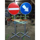 guide signs - Vehicle Road Safety 2